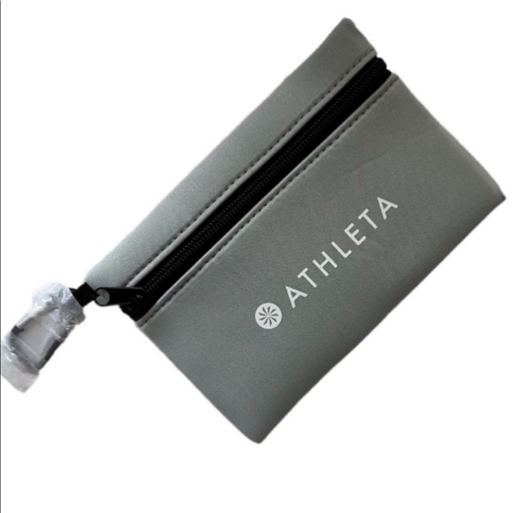NWT Small Athleta Small Zipper POUCH